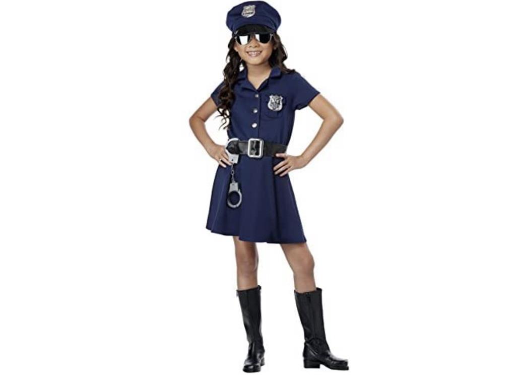 Nina policía/ Officer cutie